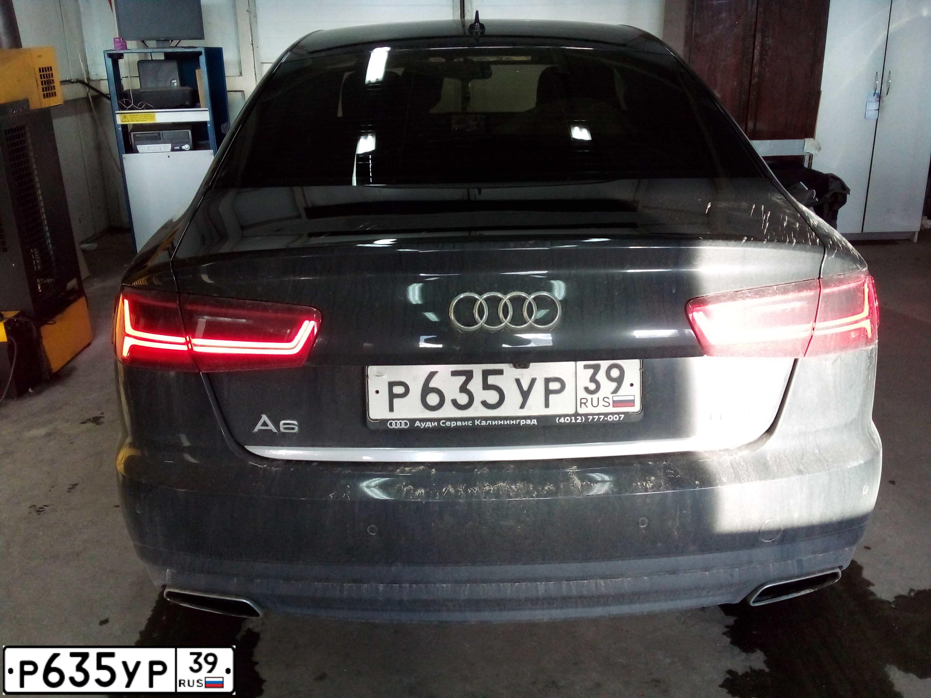 Фото автомобиля AUDI A6, 2016 — госномер Т672ОН39. Цвет: ЧЕРНЫЙ
