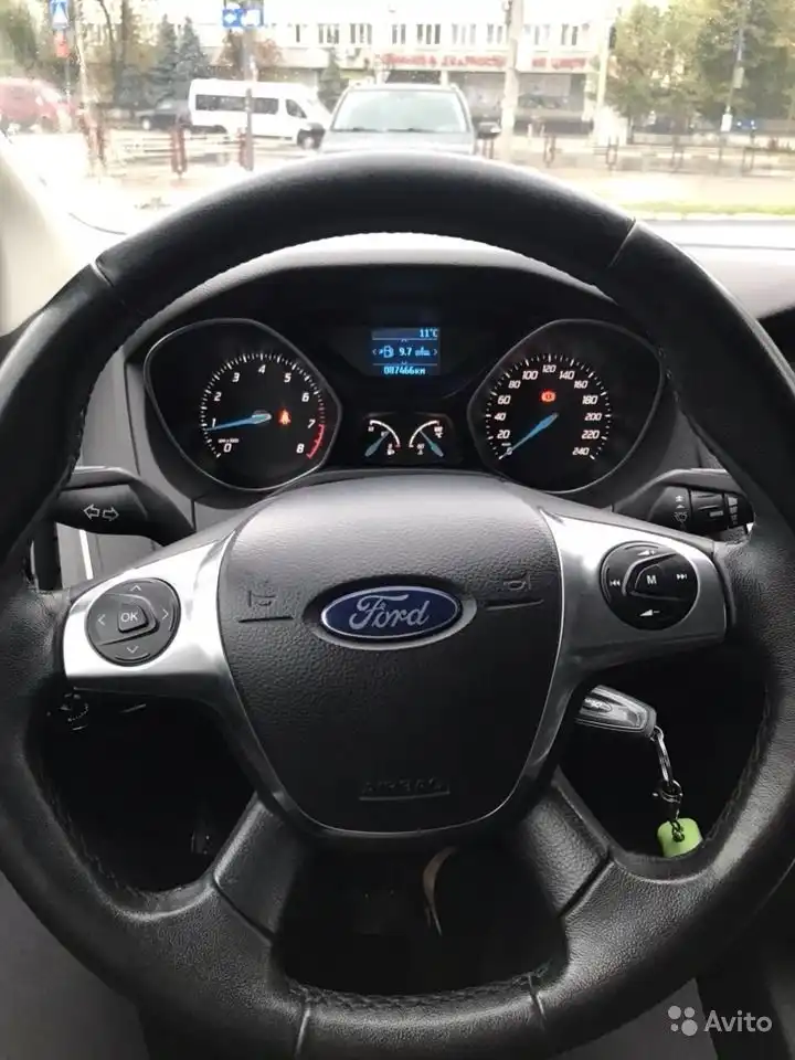 Фото автомобиля FORD FOCUS, 2012 — госномер К700НК32. Цвет: ЧЕРНЫЙ