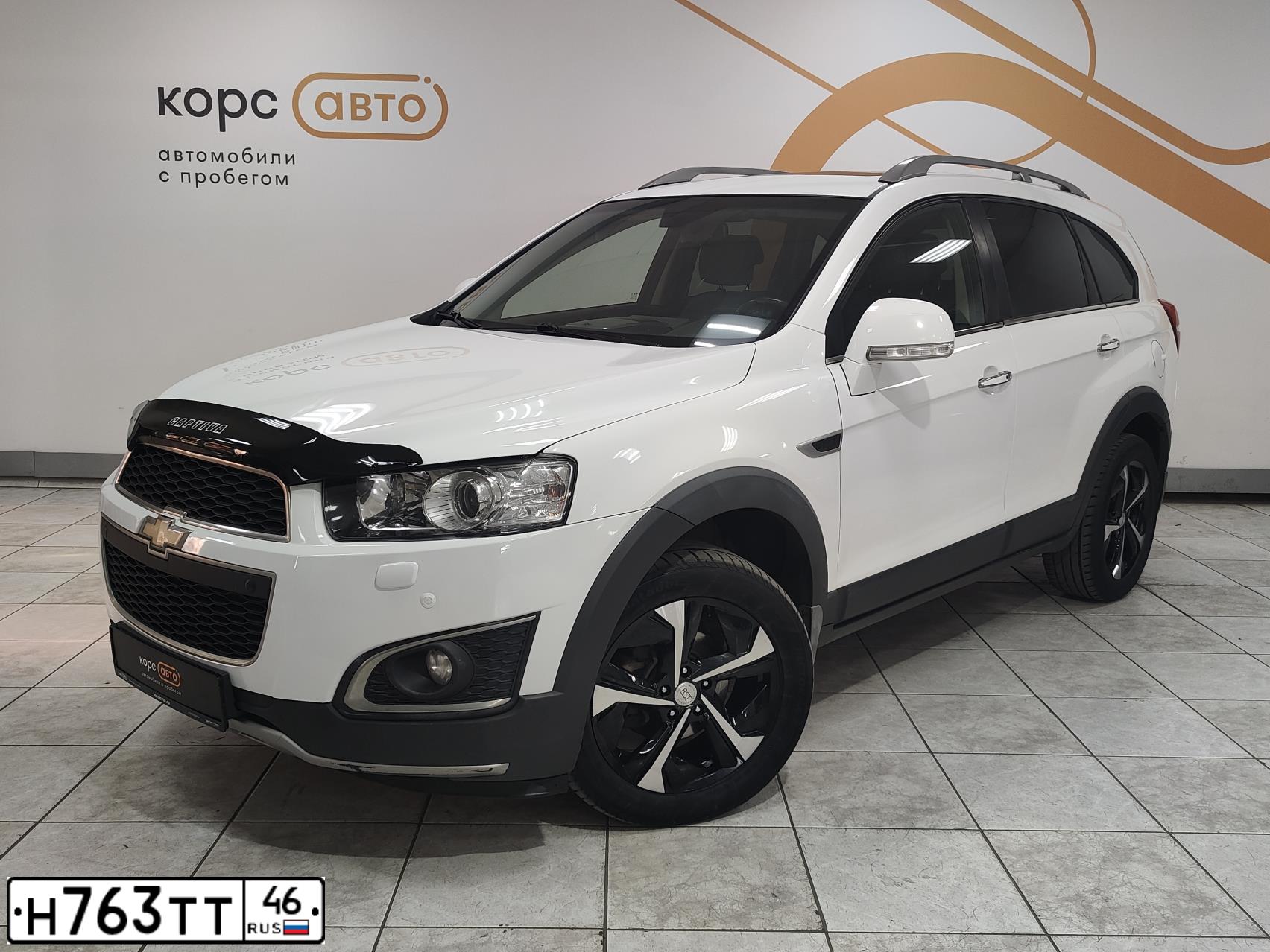 Фото автомобиля CHEVROLET CAPTIVA, 2014 — госномер Н763ТТ46. Цвет: БЕЛЫЙ
