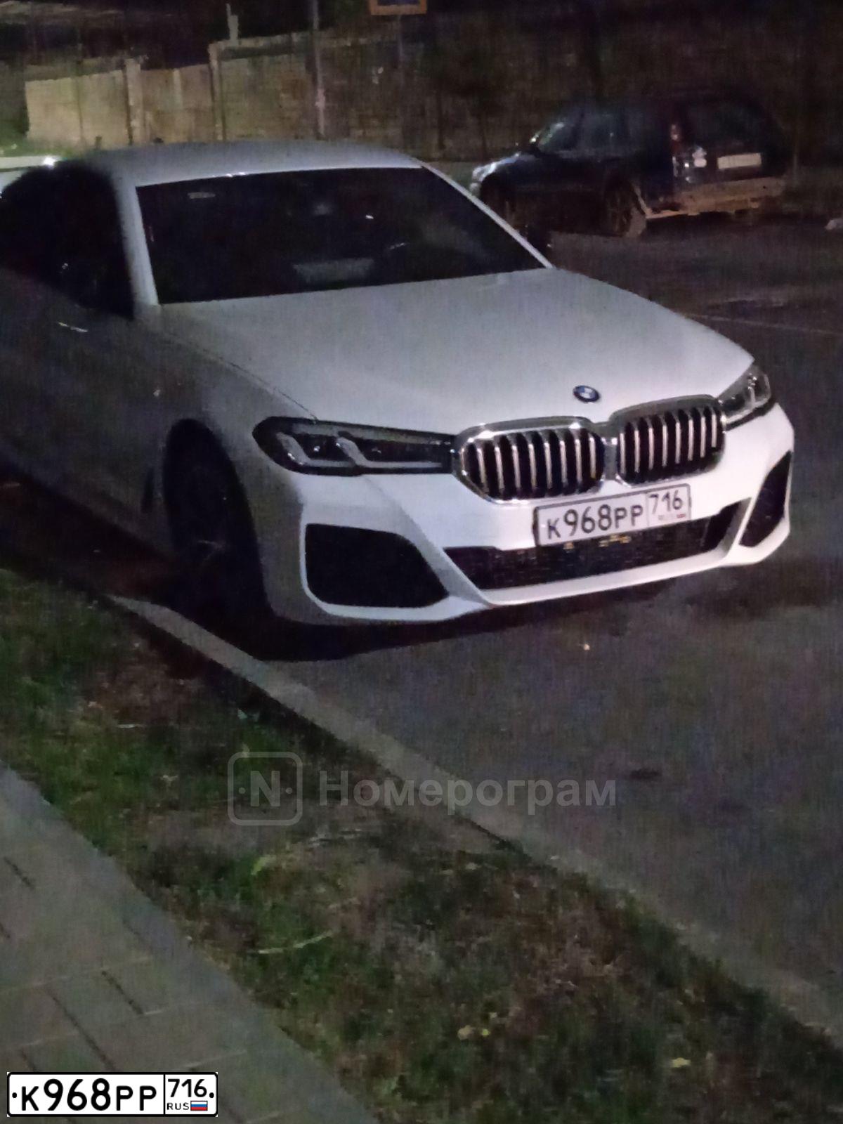 Фото автомобиля BMW 520D XDRIVE 31DС, 2021 — госномер М227УЕ82. Цвет: Белый