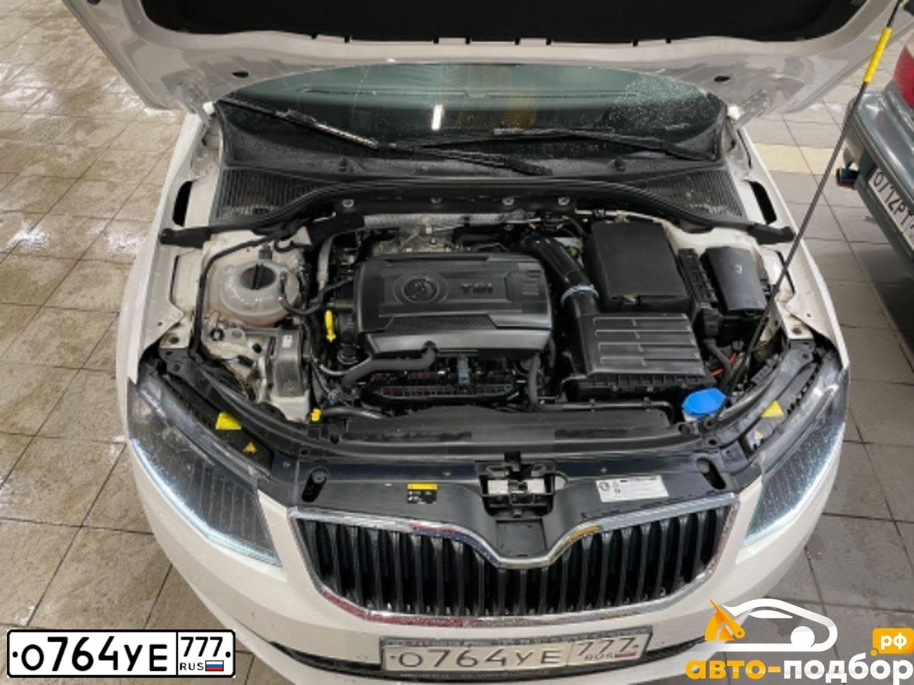 Фото автомобиля SKODA OCTAVIA, 2016 — госномер О764УЕ777. Цвет: Белый