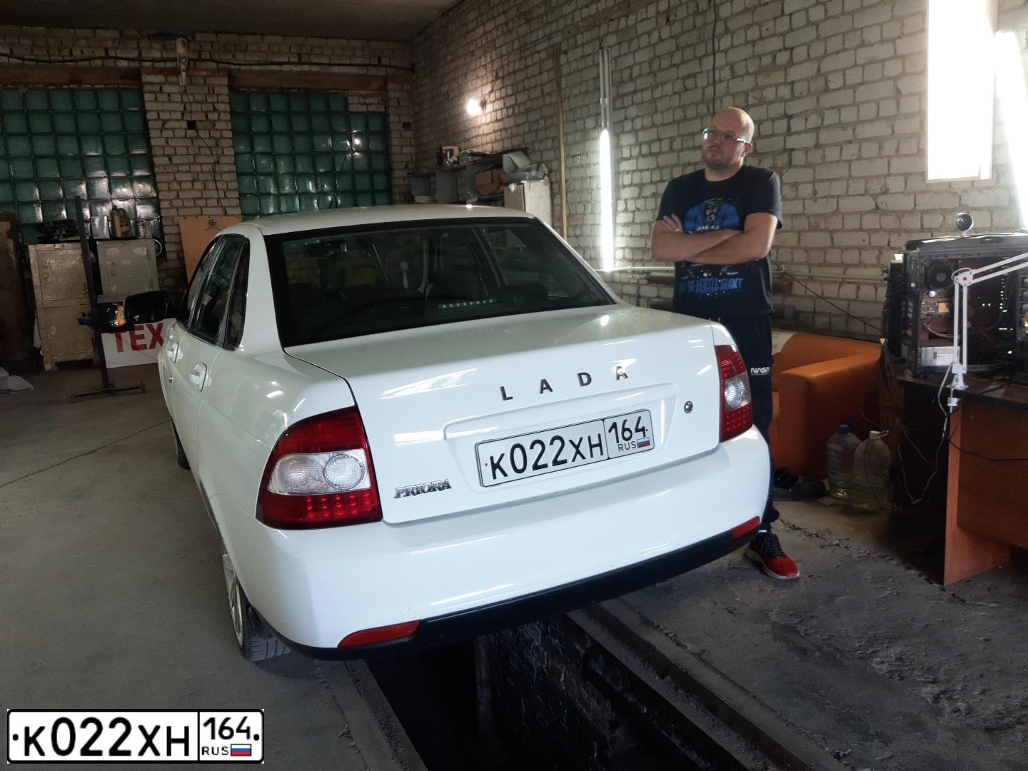 Фото автомобиля LADA PRIORA, 2017 — госномер М371ТХ164