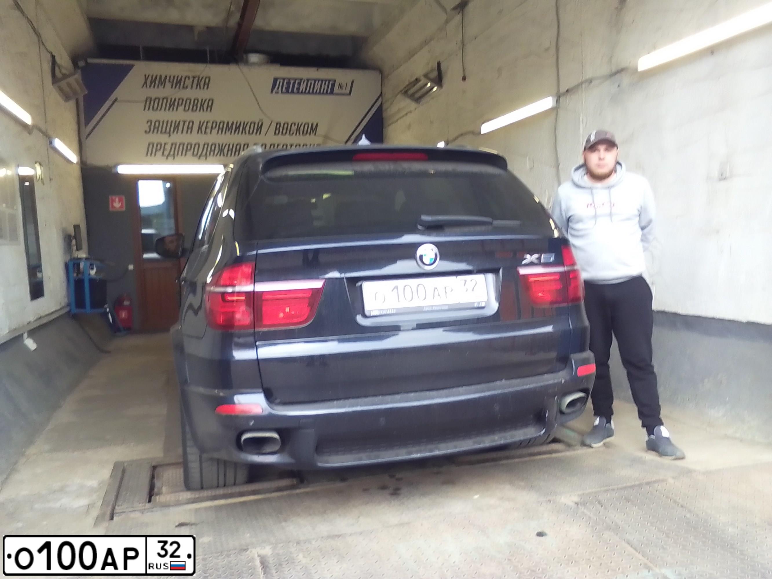 Фото автомобиля BMW SERIE 4, 2016 — госномер Р304АУ32. Цвет: Белый
