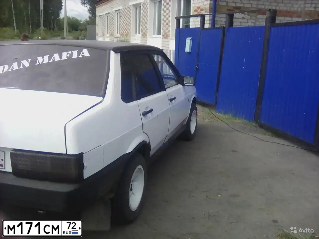 Фото автомобиля LADA 2109 SAMARA, 1995 — госномер М171СМ72. Цвет: БЕЛЫЙ