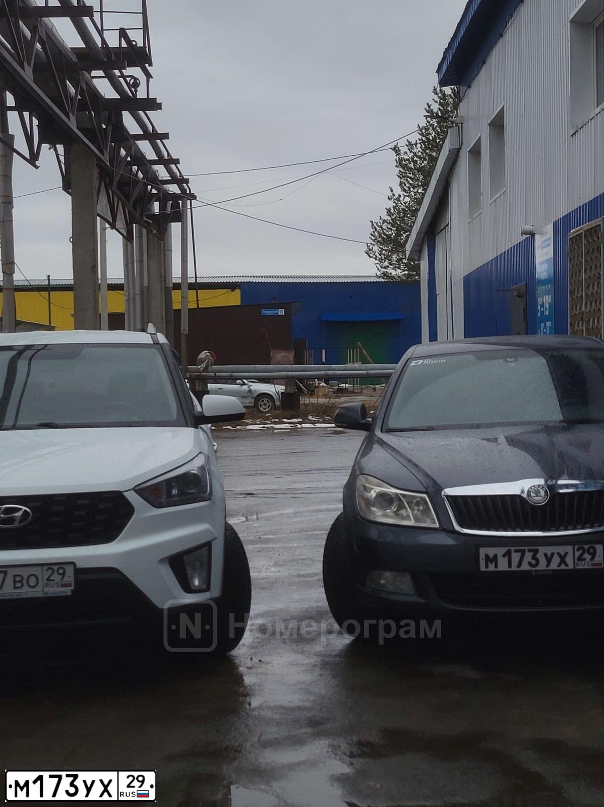 Фото автомобиля SKODA OCTAVIA, 2013 — госномер М173УХ29. Цвет: ТЕМНО-СЕРЫЙ