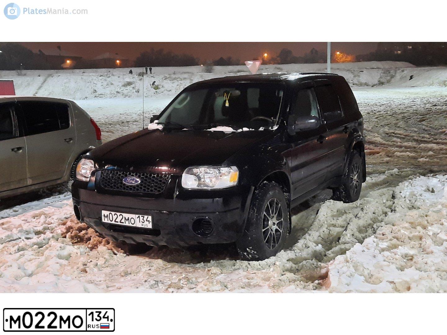 Фото автомобиля FORD ESCAPE, 2005 — госномер М022МО134. Цвет: ЧЕРНЫЙ
