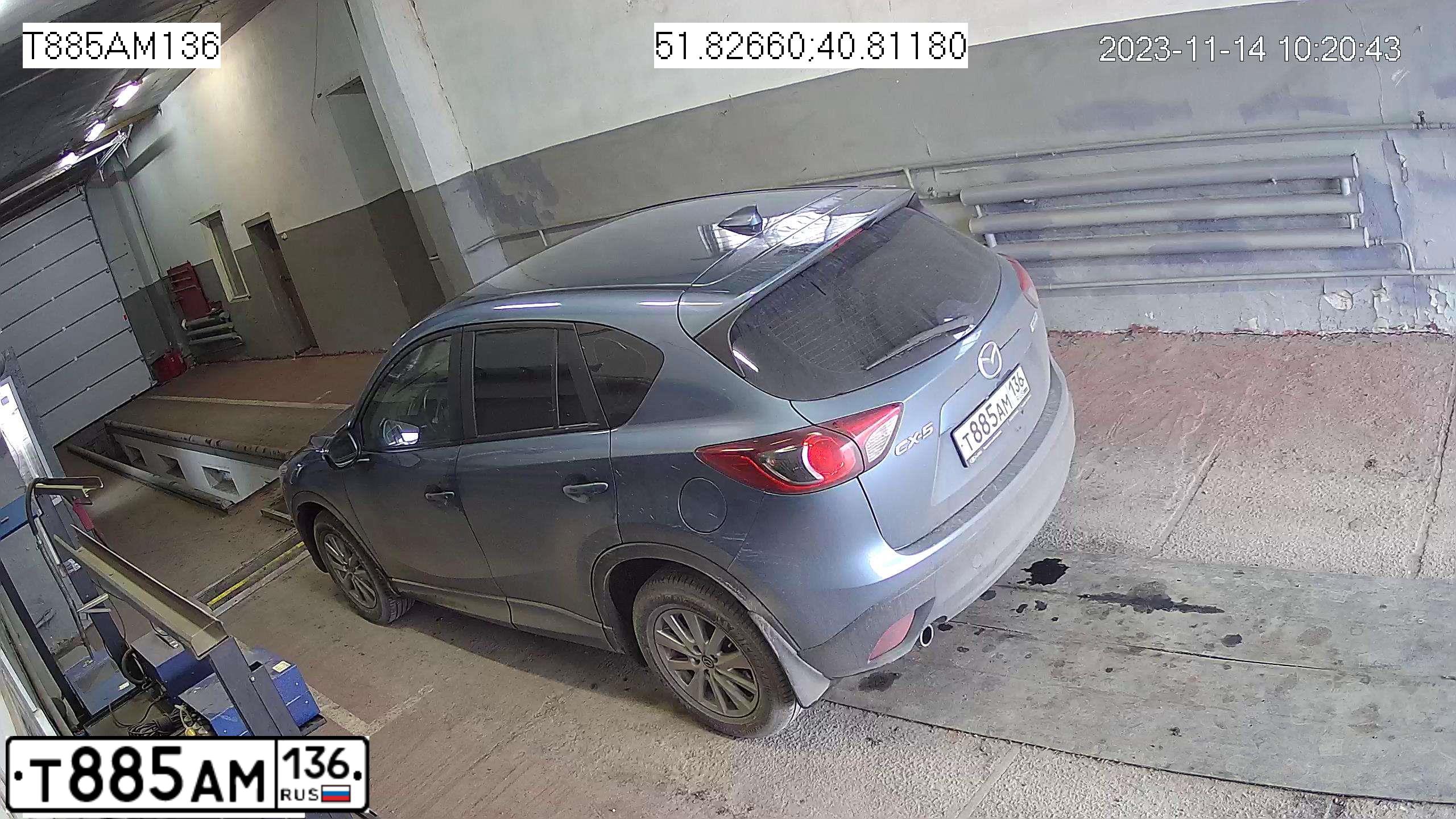 Фото автомобиля MAZDA CX-5, 2016 — госномер Т885АМ136. Цвет: голубой