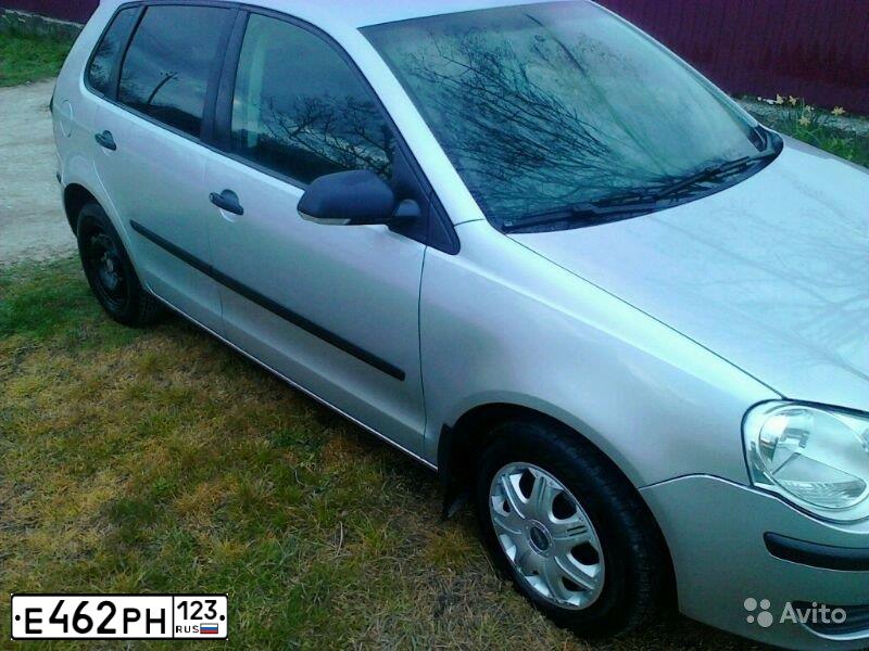 Фото автомобиля VOLKSWAGEN POLO, 2007 — госномер Е462РН123. Цвет: СЕРЕБРИСТЫЙ