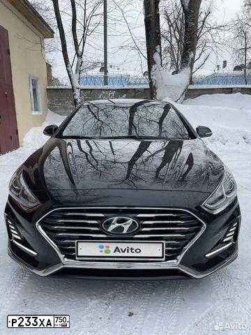Фото автомобиля HYUNDAI SONATA, 2019 — госномер К674ТУ62. Цвет: ЧЕРНЫЙ