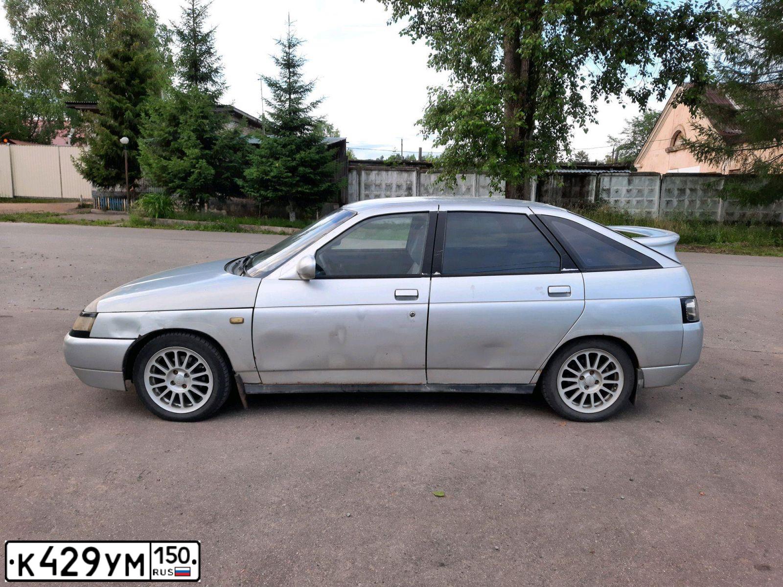 Фото автомобиля LADA 2112 LADA, 2003 — госномер С812УХ58. Цвет: СЕРЕБРИСТЫЙ МЕТАЛЛИК