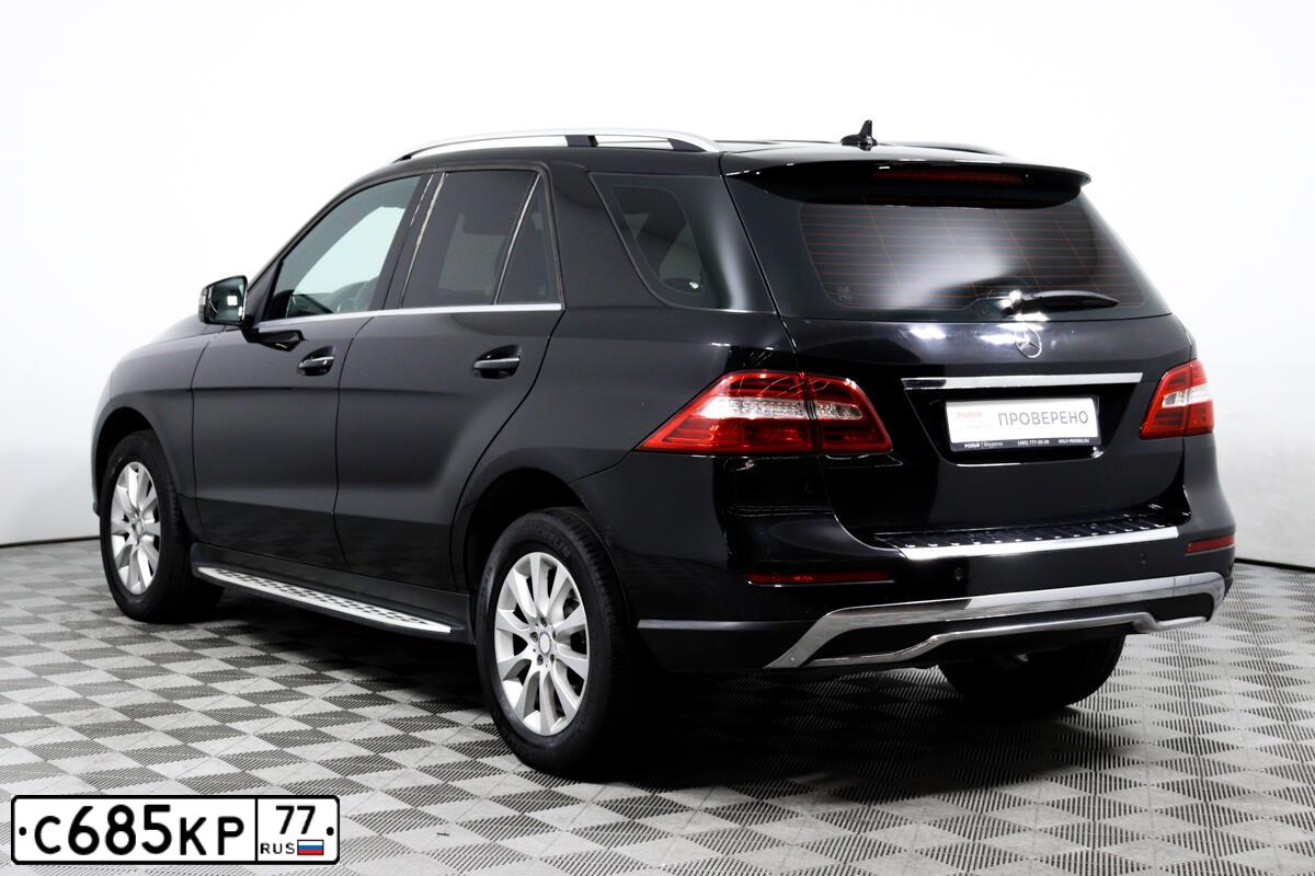 Фото автомобиля AUDI A6, 2013 — госномер С685КР77. Цвет: ЧЕРНЫЙ
