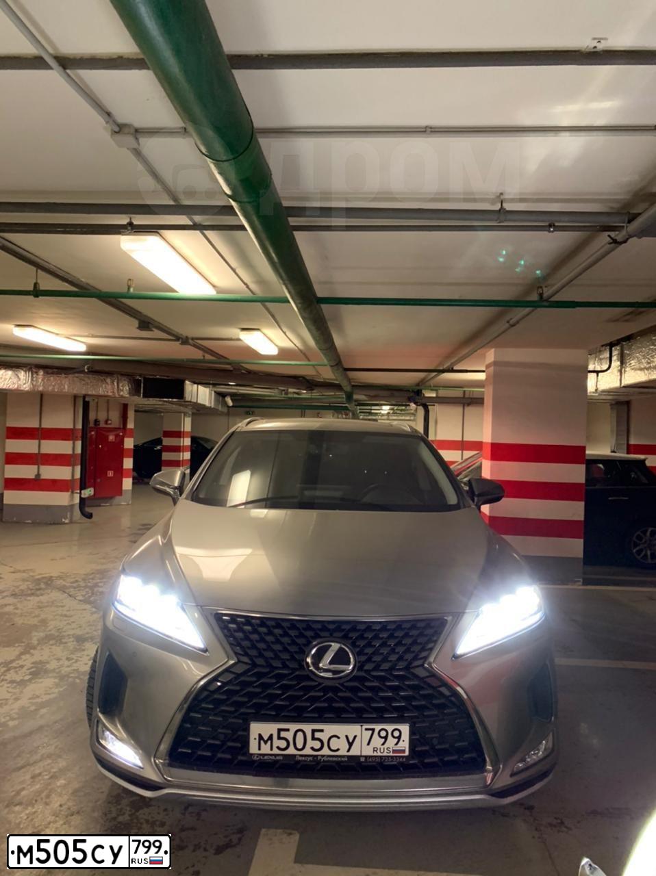 Фото автомобиля LEXUS RX, 2019 — госномер К414МЕ134. Цвет: СЕРЫЙ
