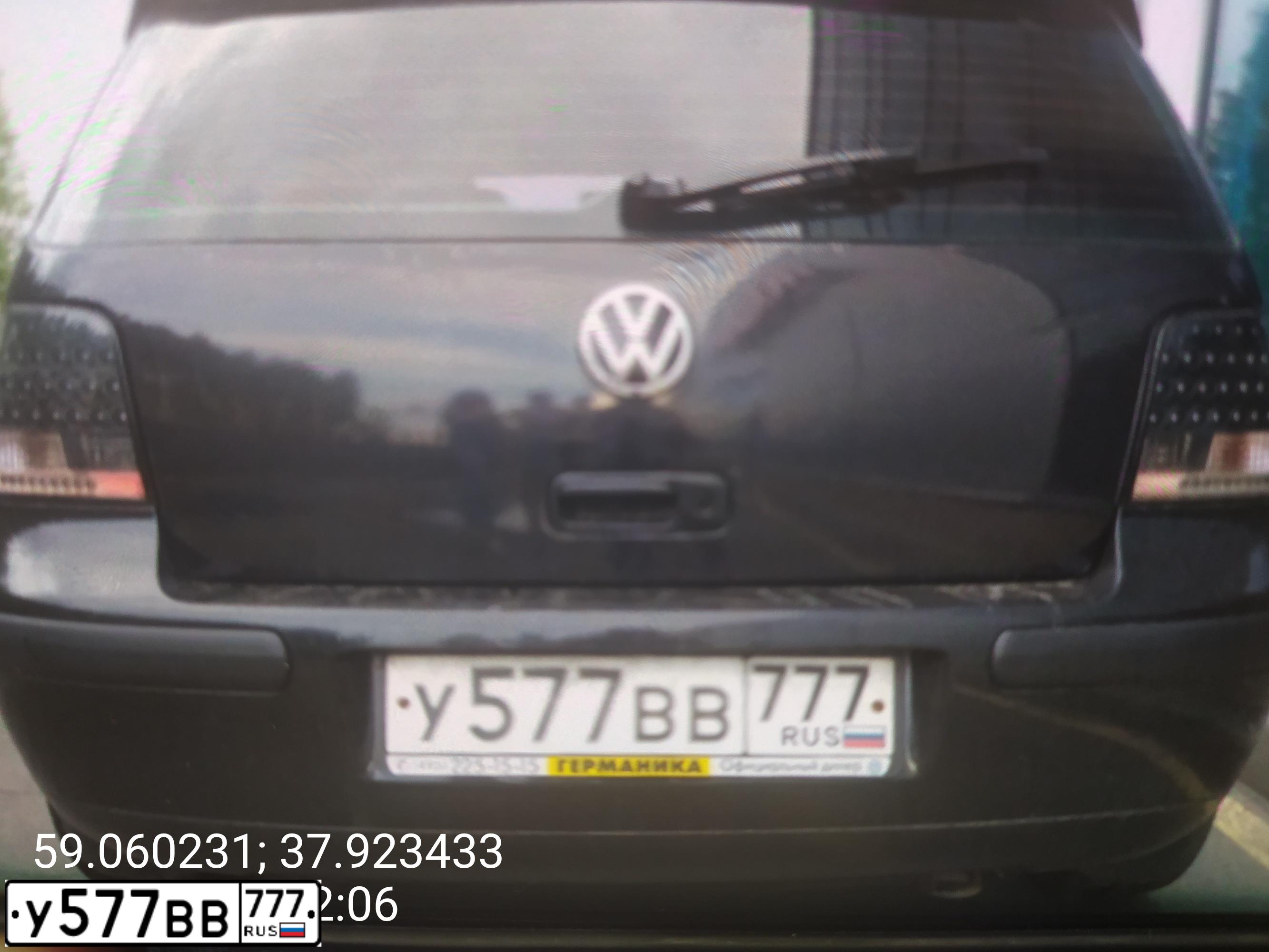 Фото автомобиля VOLKSWAGEN GOLF, 2001 — госномер К910НР76. Цвет: ЧЕРНЫЙ
