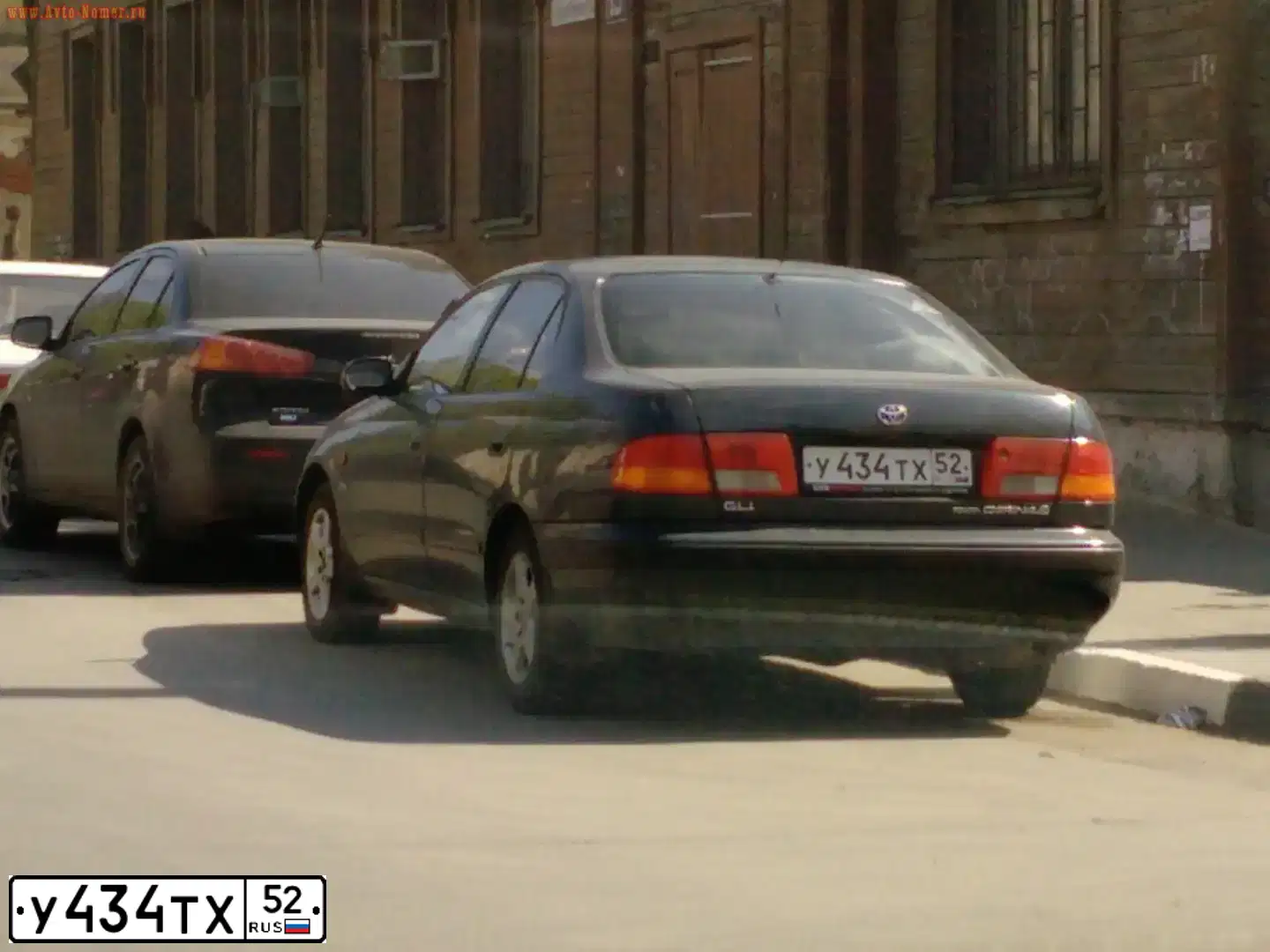 Фото автомобиля TOYOTA CARINA, 1996 — госномер У434ТХ52. Цвет: ТЕМНО-ЗЕЛЕНЫЙ