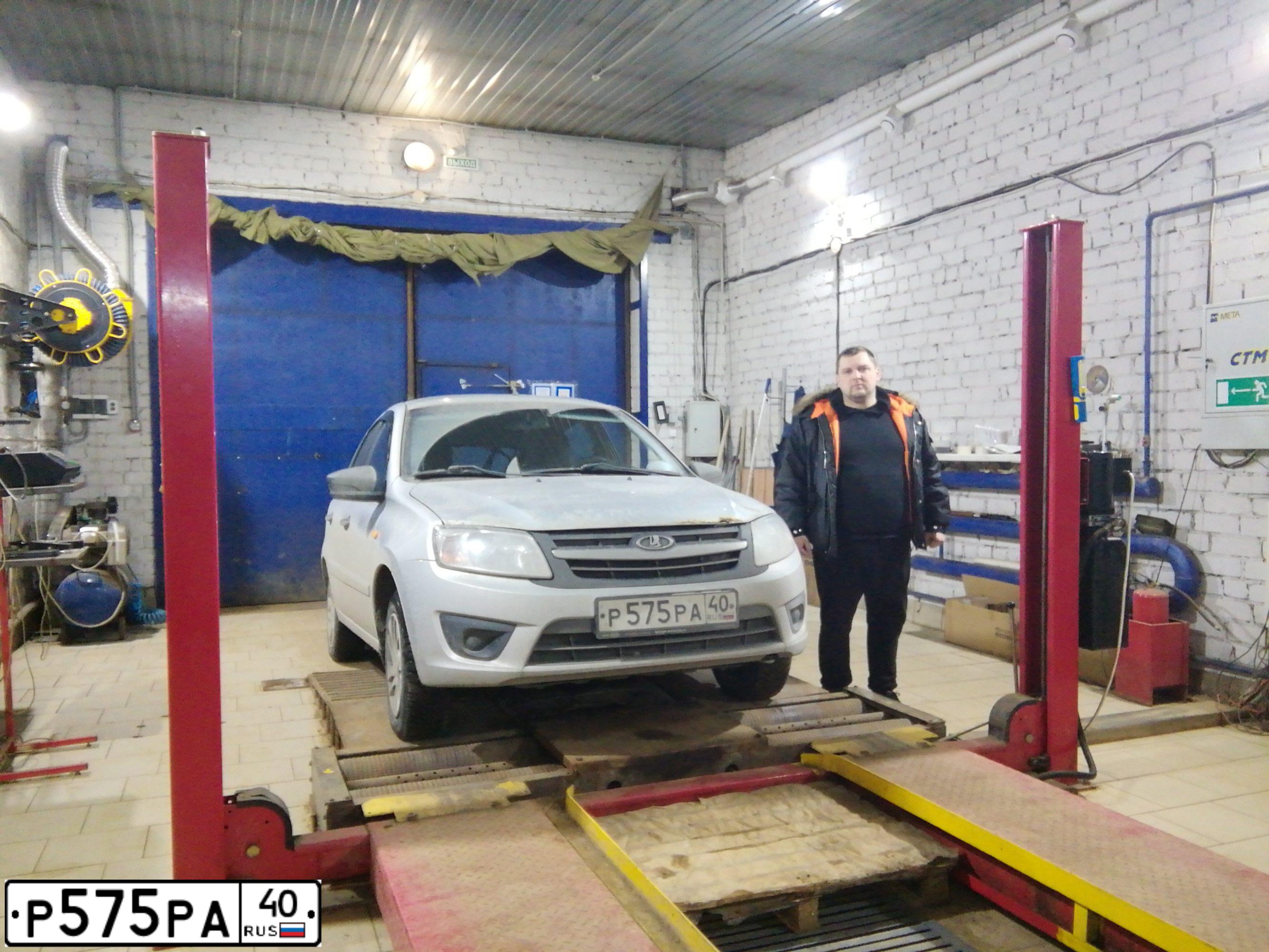 Фото автомобиля LADA 2191 GRANTA, 2016 — госномер У158ТХ57. Цвет: Серебристый