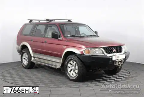 Фото автомобиля MITSUBISHI MONTERO, 2001 — госномер К672КР138. Цвет: ТЕМНО-КРАСНЫЙ