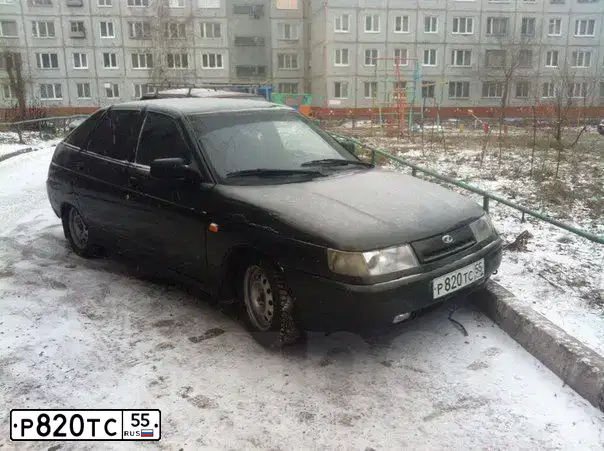 Фото автомобиля LADA 2112, 2004 — госномер Х288СР55. Цвет: ЗОЛОТИСТЫЙ ТЕМНО-ЗЕЛЕНЫЙ