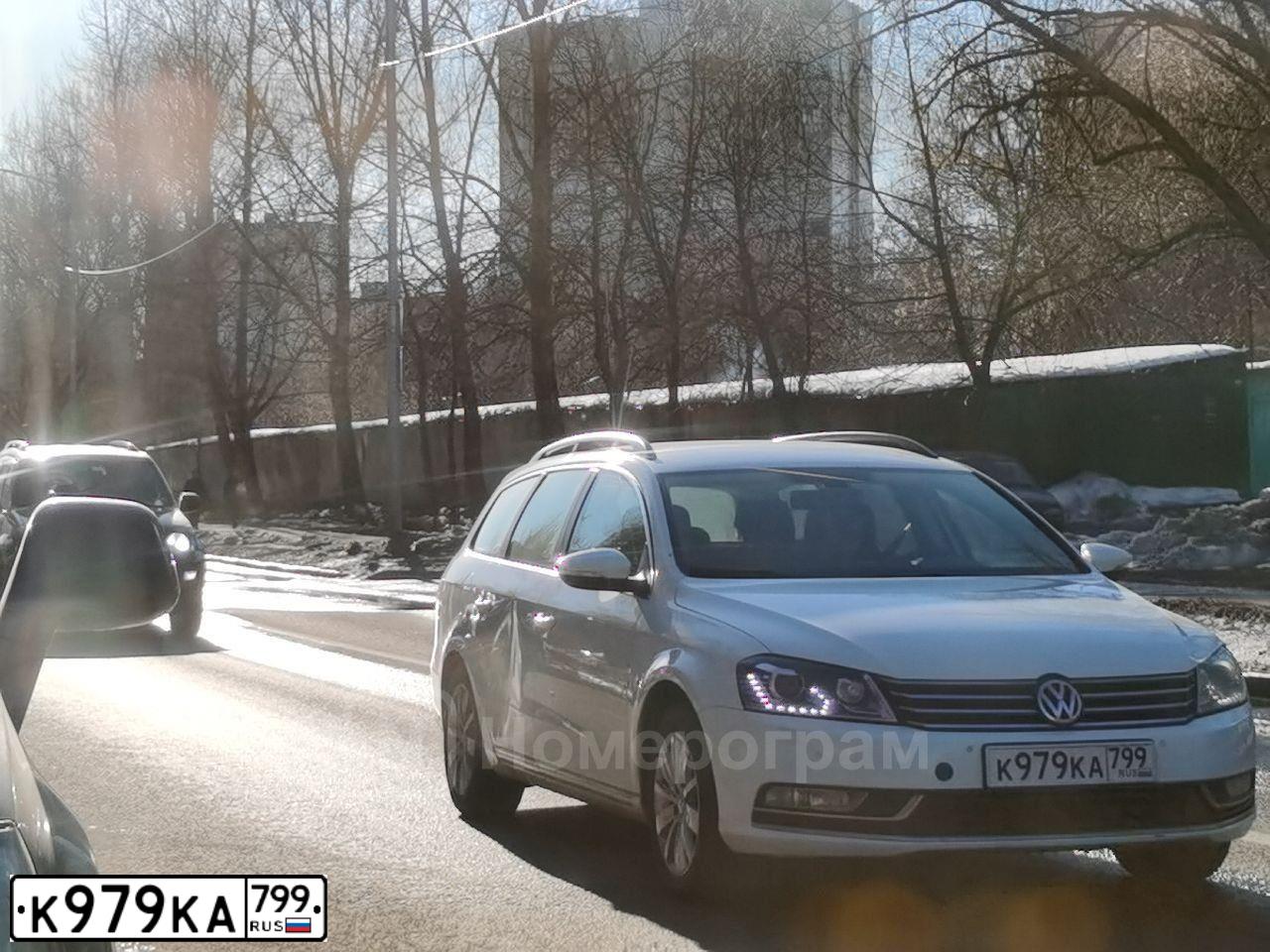 Фото автомобиля VOLKSWAGEN PASSAT, 2014 — госномер К979КА799. Цвет: Белый