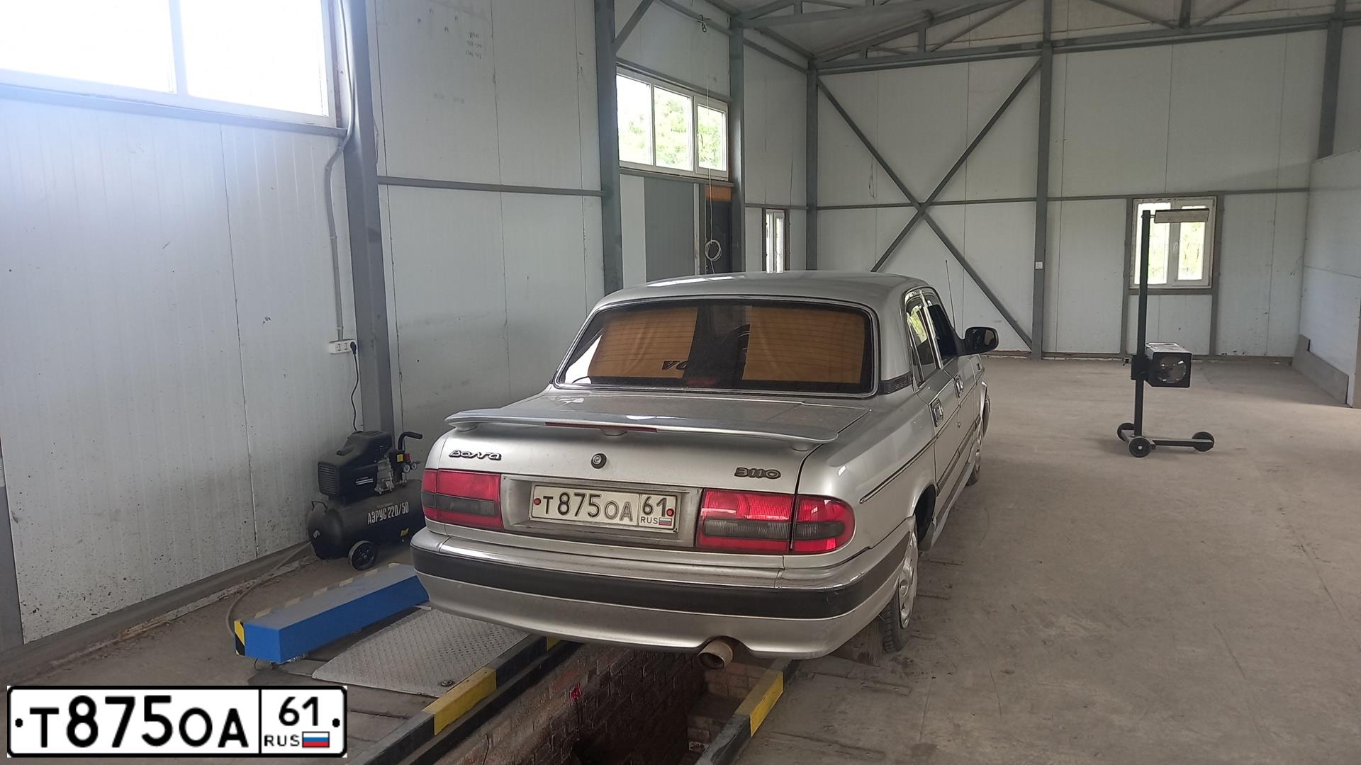 Фото автомобиля GAZ 3110 WOLGA, 2003 — госномер Р831КХ07. Цвет: СЕРЕБР.МЕТАЛЛИК