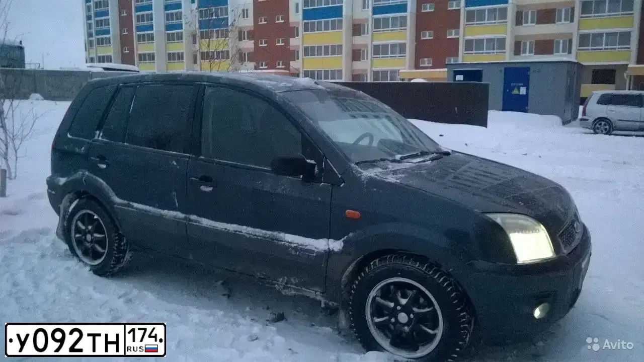 Фото автомобиля FORD FUSION, 2008 — госномер В917ОЕ45. Цвет: ТЕМНО-СЕРЫЙ