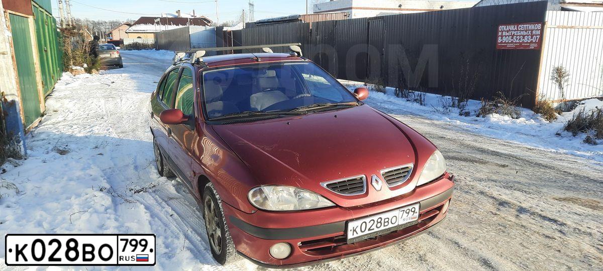 Фото автомобиля RENAULT MEGANE, 2001 — госномер О392НО196. Цвет: Красный