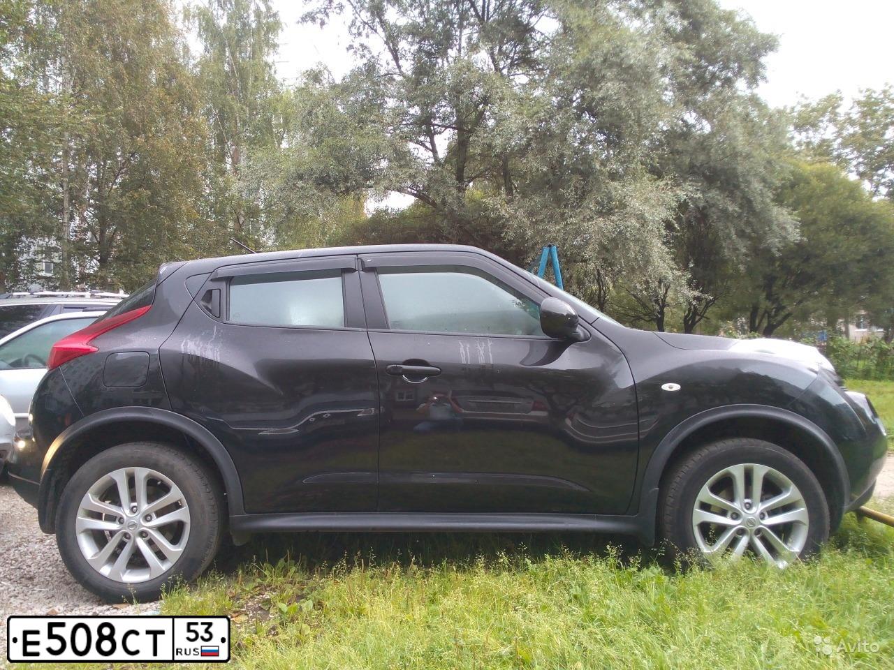 Фото автомобиля NISSAN JUKE, 2014 — госномер Е508СТ53. Цвет: ЧЕРНЫЙ