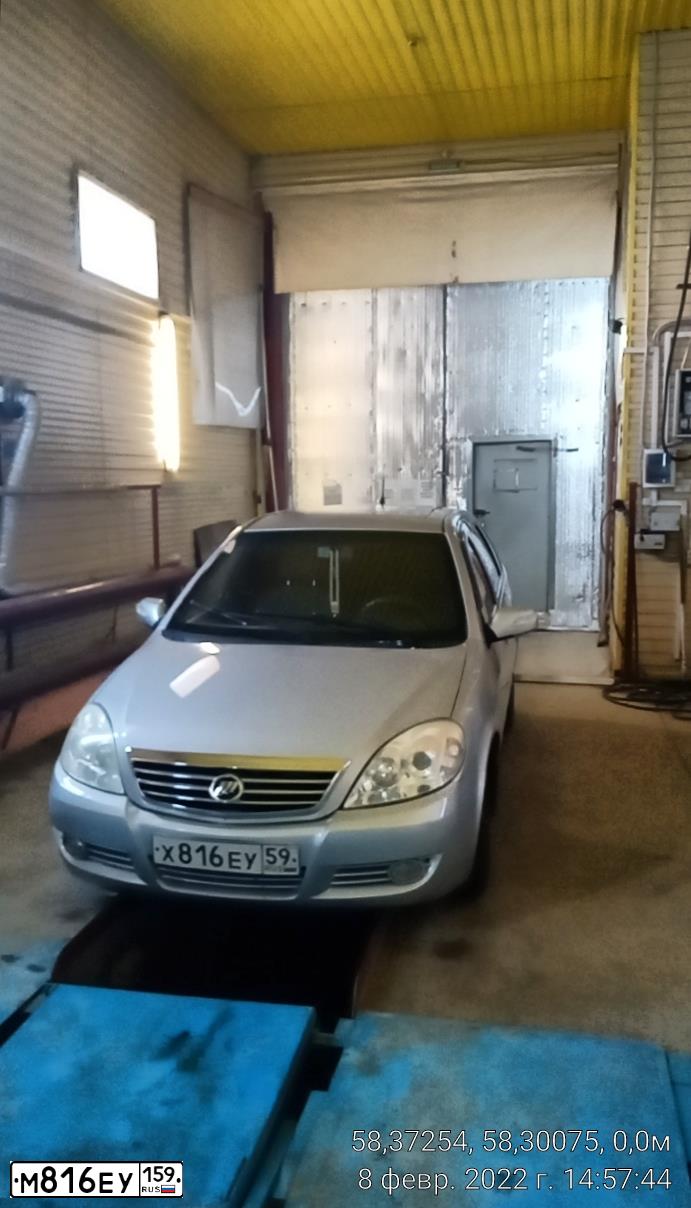 Фото автомобиля NISSAN X-TRAIL, 2008 — госномер М816ЕУ159. Цвет: Серебристый