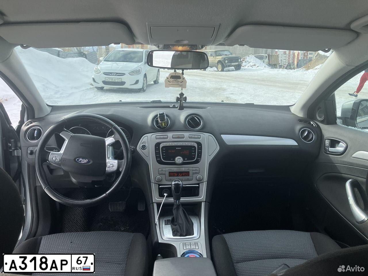 Фото автомобиля HYUNDAI SOLARIS, 2013 — госномер В523ОХ178. Цвет: БЕЛЫЙ