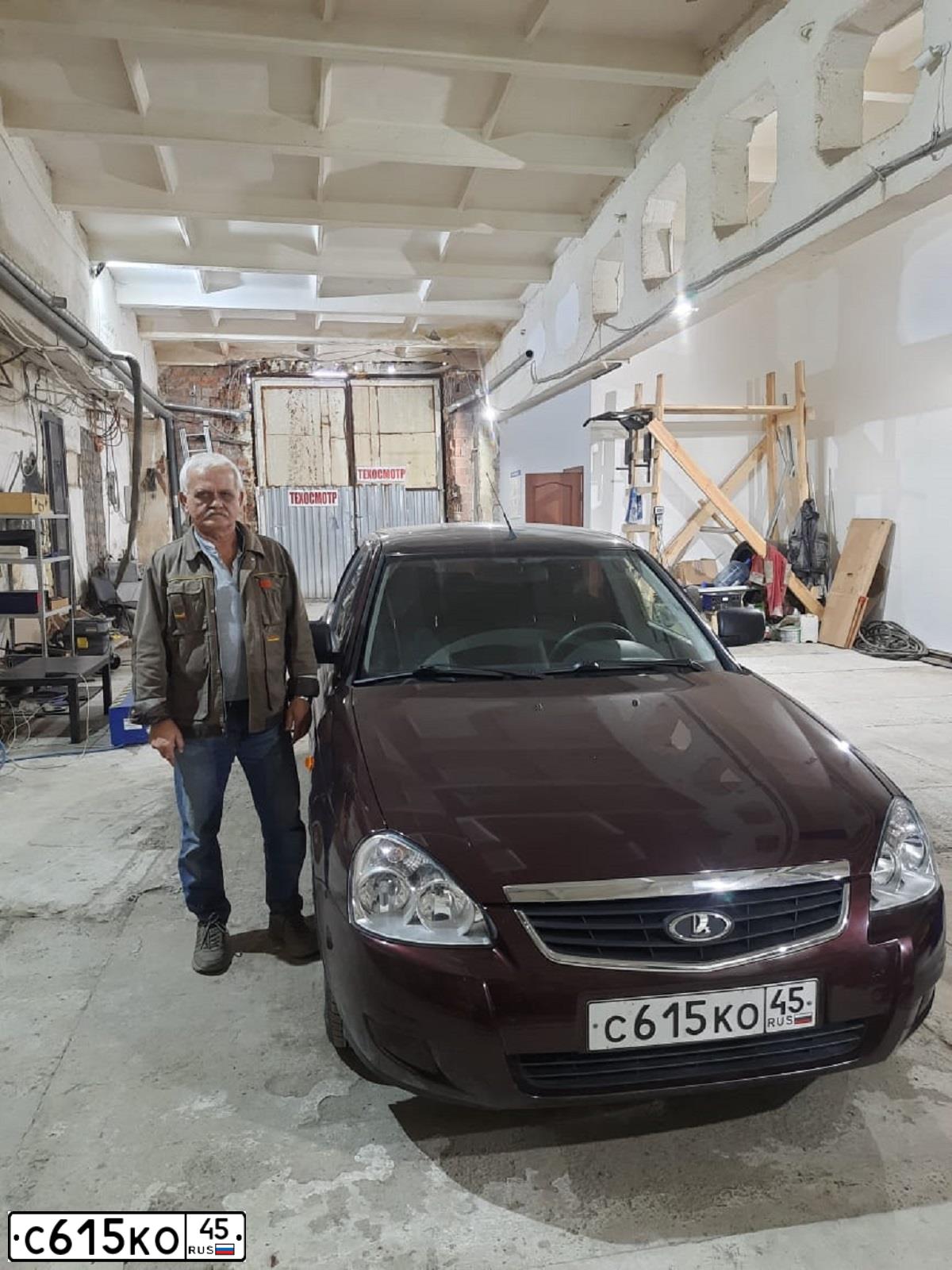 Фото автомобиля LADA 2170 PRIORA, 2012 — госномер Т857УА196. Цвет: БОРДОВЫЙ