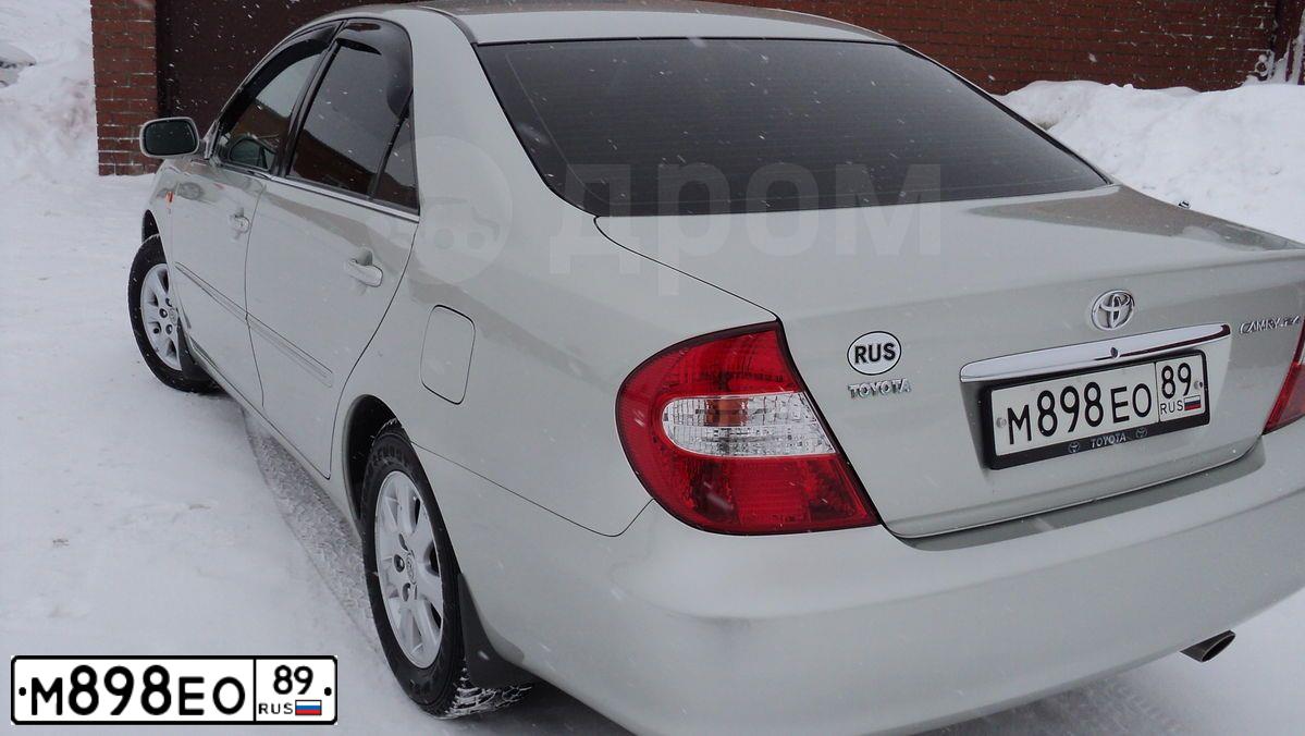 Фото автомобиля TOYOTA CAMRY, 2007 — госномер М898ЕО89. Цвет: серебристый