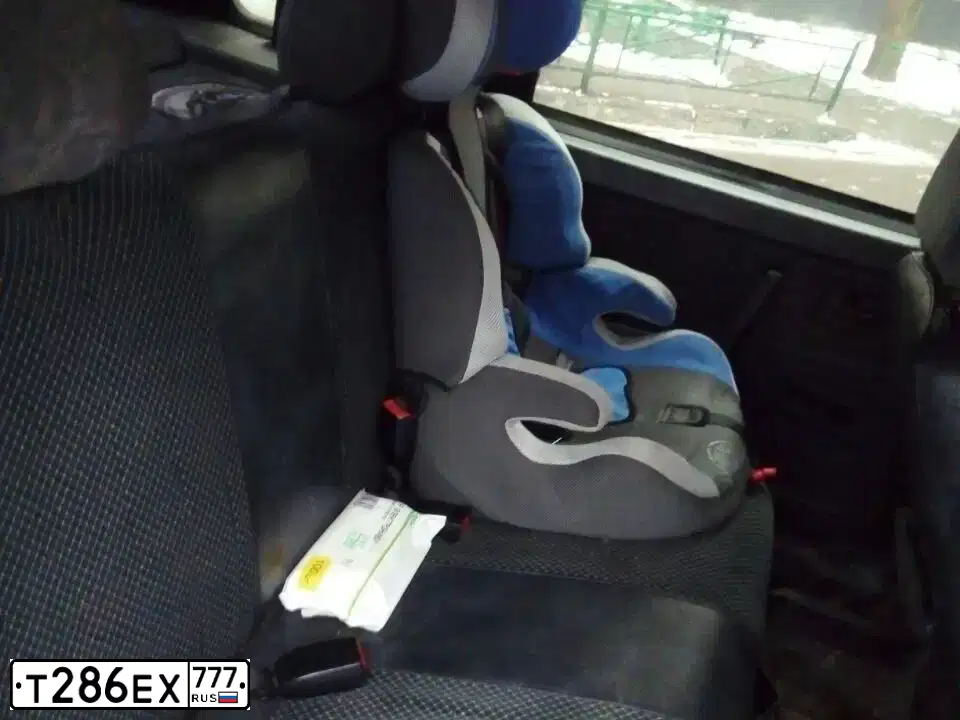 Фото автомобиля FORD FOCUS, 2007 — госномер Т286ЕХ777. Цвет: СЕРЕБРИСТЫЙ