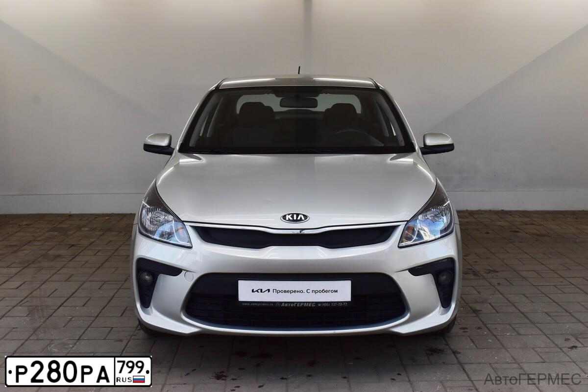 Фото автомобиля KIA RIO, 2019 — госномер Т477УМ790. Цвет: БЕЖЕВЫЙ