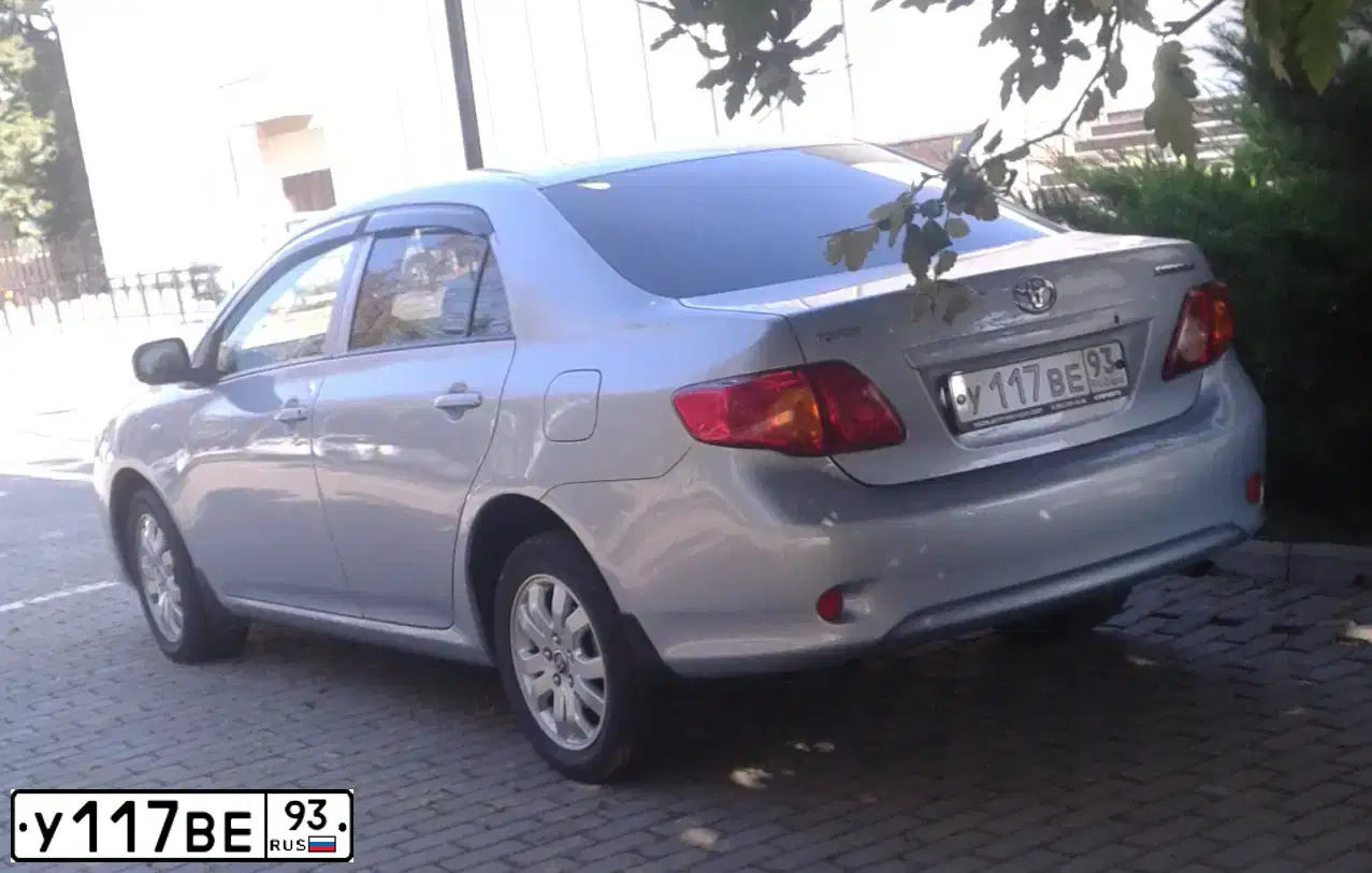 Фото автомобиля TOYOTA COROLLA, 2006 — госномер Х753ХТ180. Цвет: СВЕТЛО-ГОЛУБОЙ МЕТАЛЛ