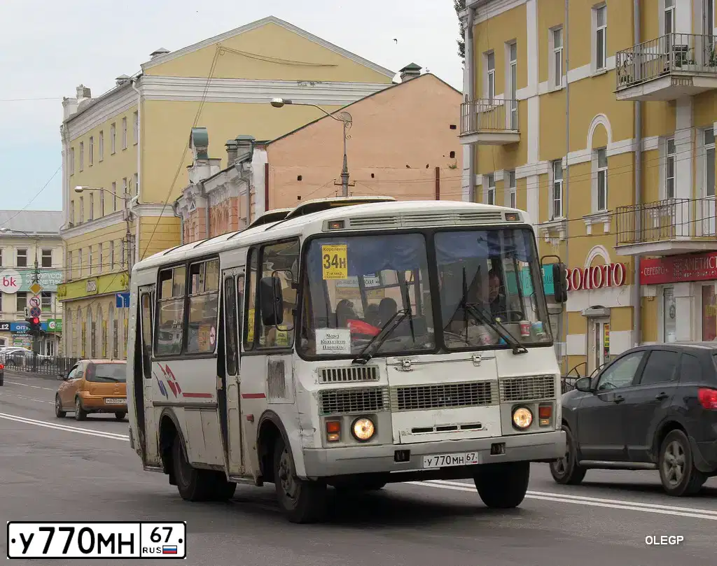 Фото автомобиля PAZ 3205, 2011 — госномер У770МН67. Цвет: Белый