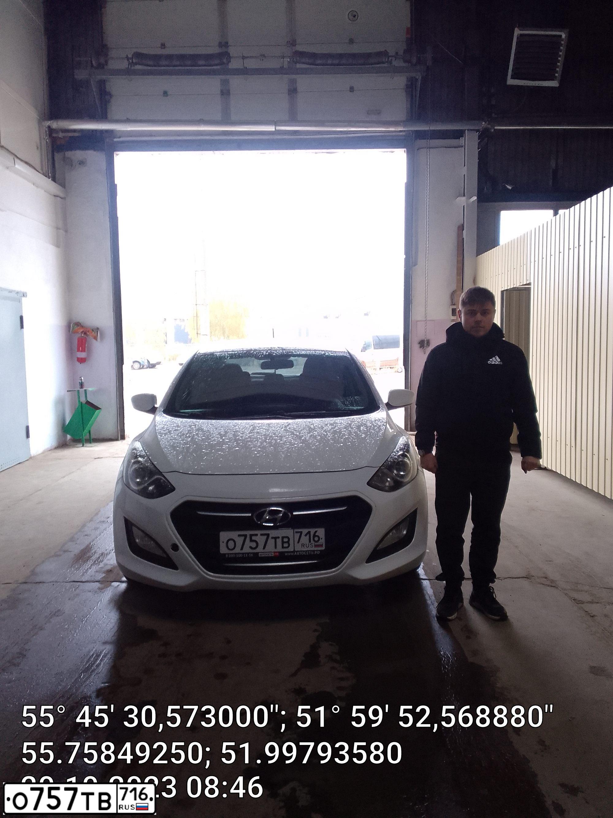 Фото автомобиля HYUNDAI I30, 2015 — госномер О757ТВ716. Цвет: Белый