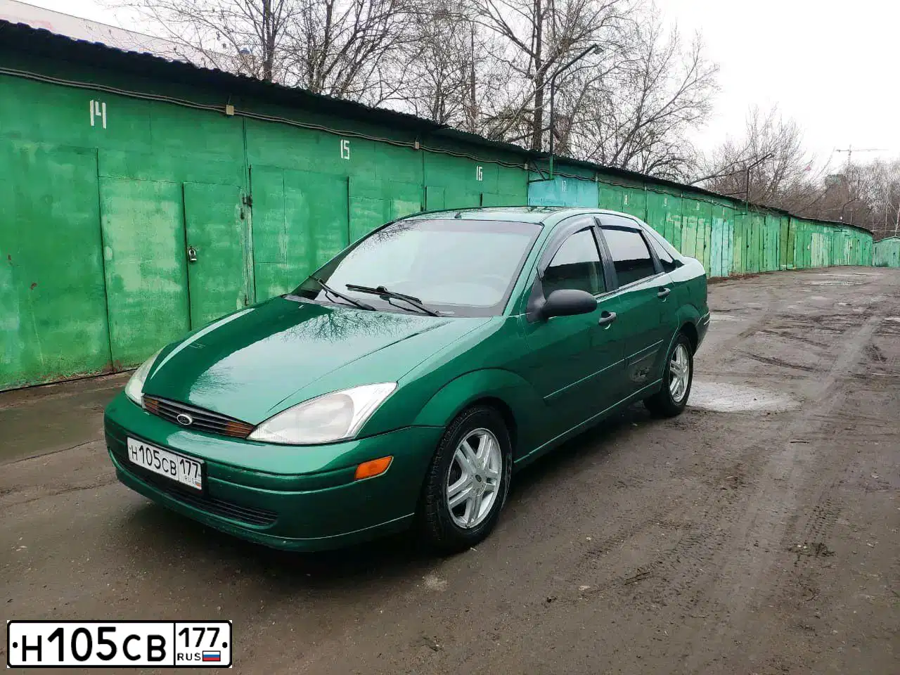Фото автомобиля FORD FOCUS, 2002 — госномер В036НО790. Цвет: ЗЕЛЕНЫЙ
