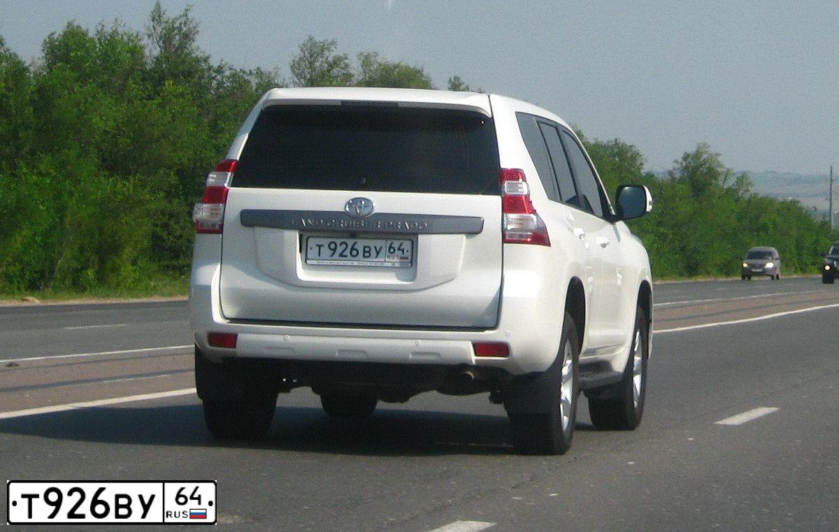 Фото автомобиля TOYOTA LANDCRUISER, 2015 — госномер Т926ВУ64. Цвет: ПЕРЛАМУТРОВО БЕЛЫЙ