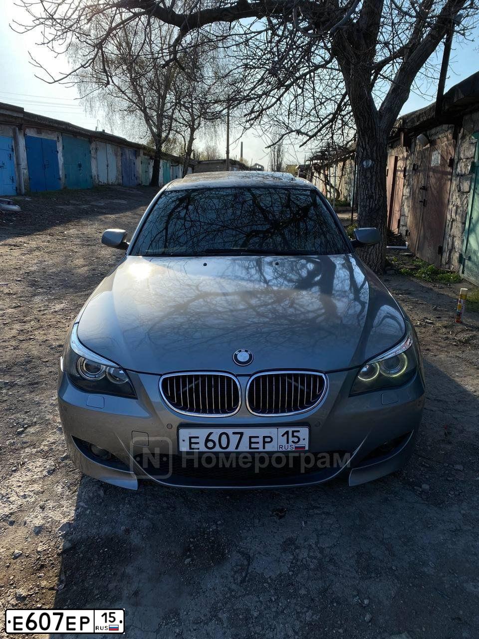 Фото автомобиля BMW 525, 2004 — госномер У464АВ181. Цвет: Серый