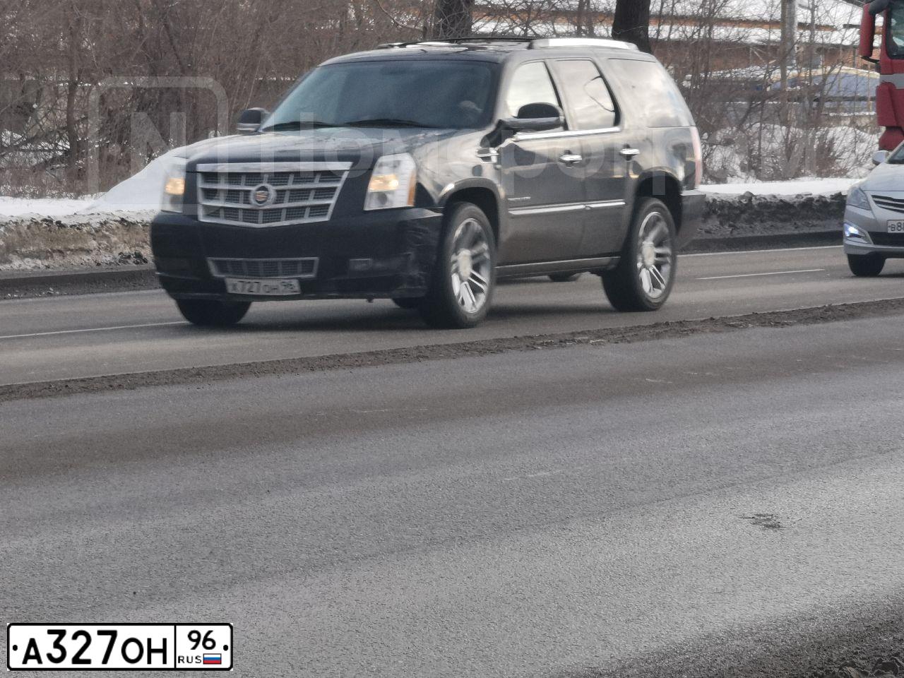 Фото автомобиля LADA 2112, 2007 — госномер Е454КА774. Цвет: синий