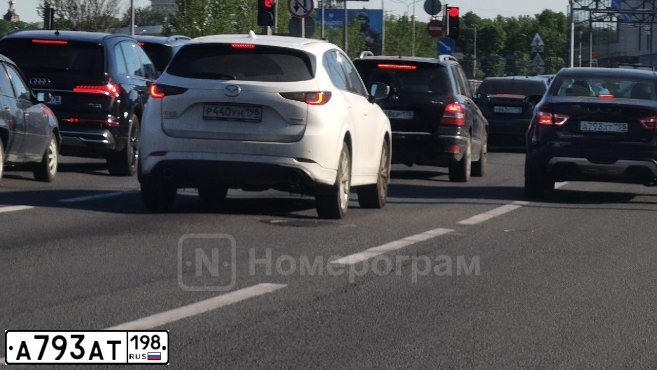 Фото автомобиля TOYOTA CAMRY, 2016 — госномер М797АМ159. Цвет: Белый