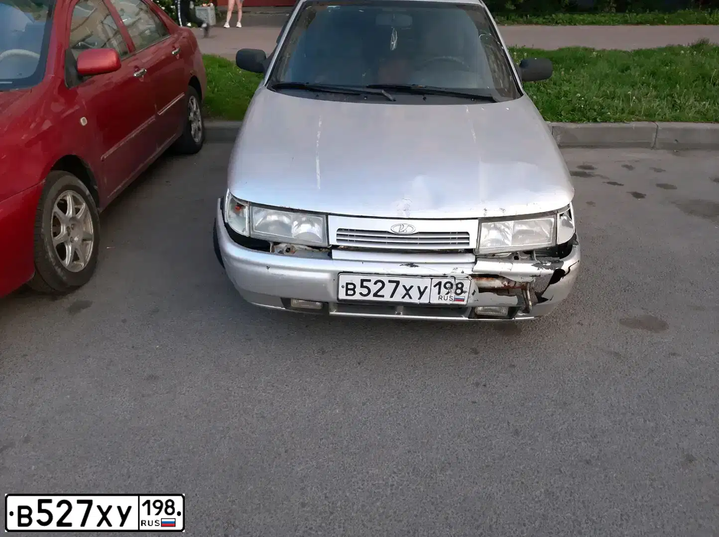 Фото автомобиля LADA 2112 LADA, 2003 — госномер А168ОТ198. Цвет: СВЕТЛО-СЕРЕБРИСТЫЙ МЕТАЛЛ