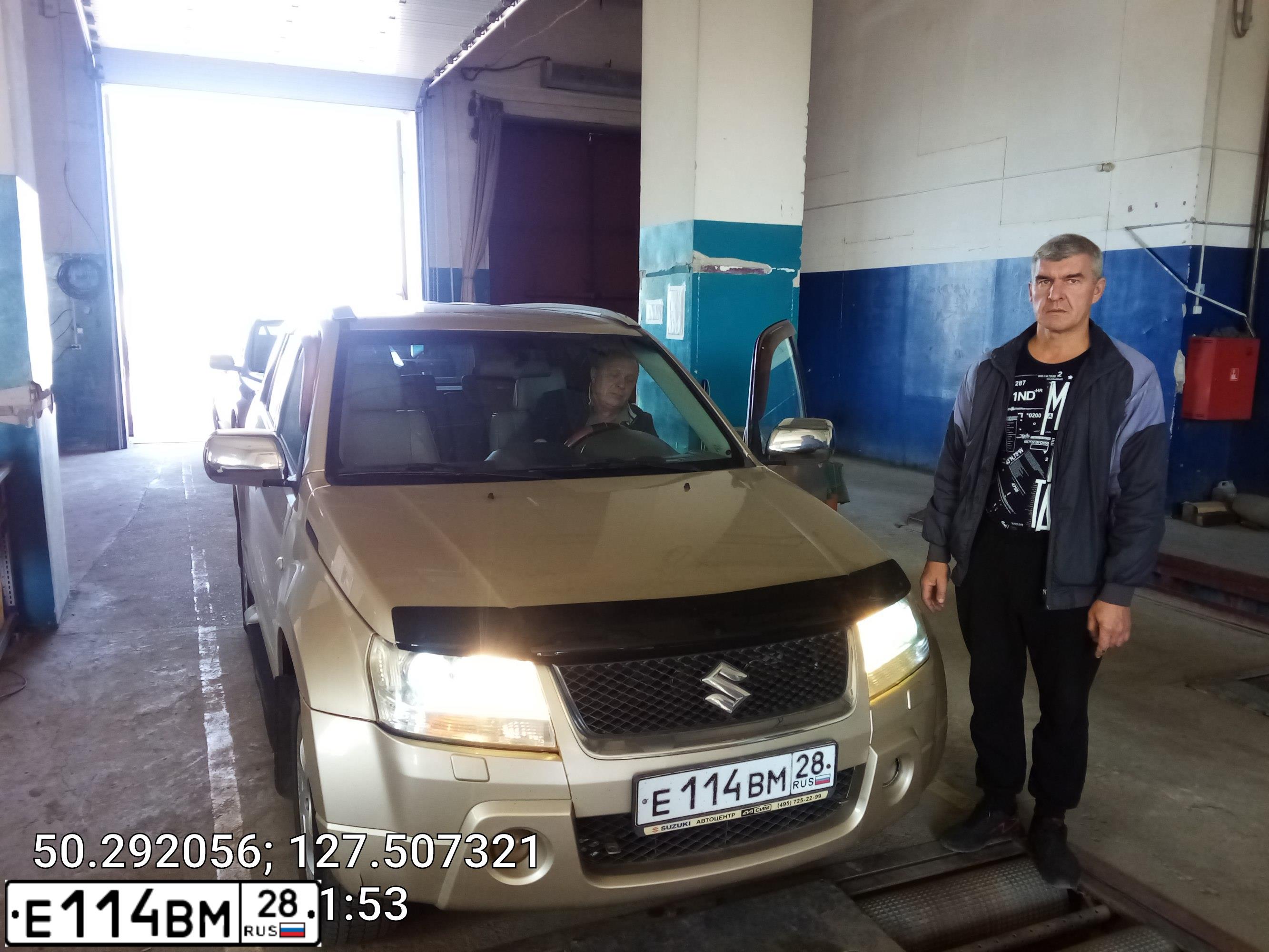Фото автомобиля SUZUKI /GRAND/ VITARA, 2006 — госномер Т777НТ199. Цвет: БЕЖЕВЫЙ