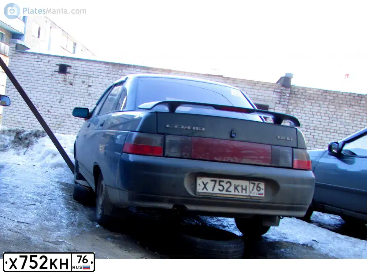 Фото автомобиля LADA 2110 LADA, 2004 — госномер С751ЕС35. Цвет: Темно-зеленый
