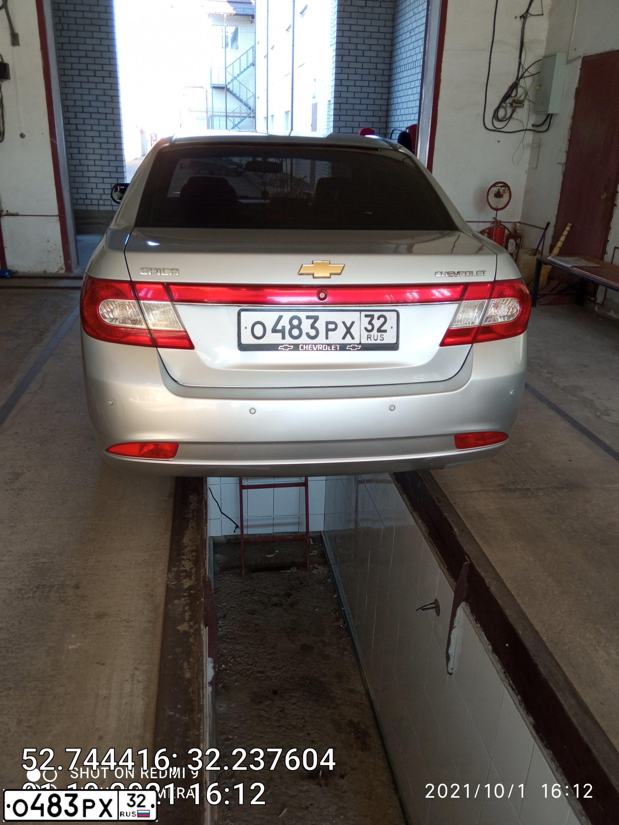 Фото автомобиля CHEVROLET EPICA, 2010 — госномер О720КС190. Цвет: СЕРЕБРИСТЫЙ