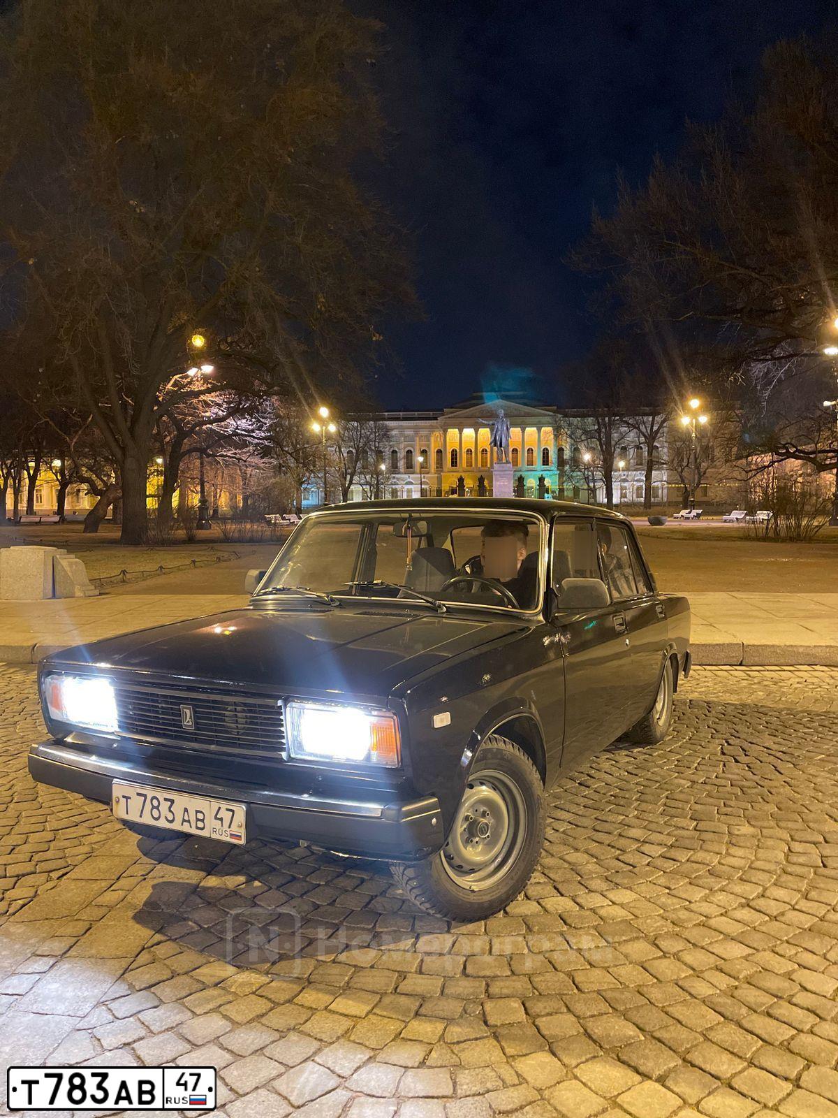 Фото автомобиля LADA 2105, 2010 — госномер Т783АВ47. Цвет: СИНЕ-ЧЕРНЫЙ