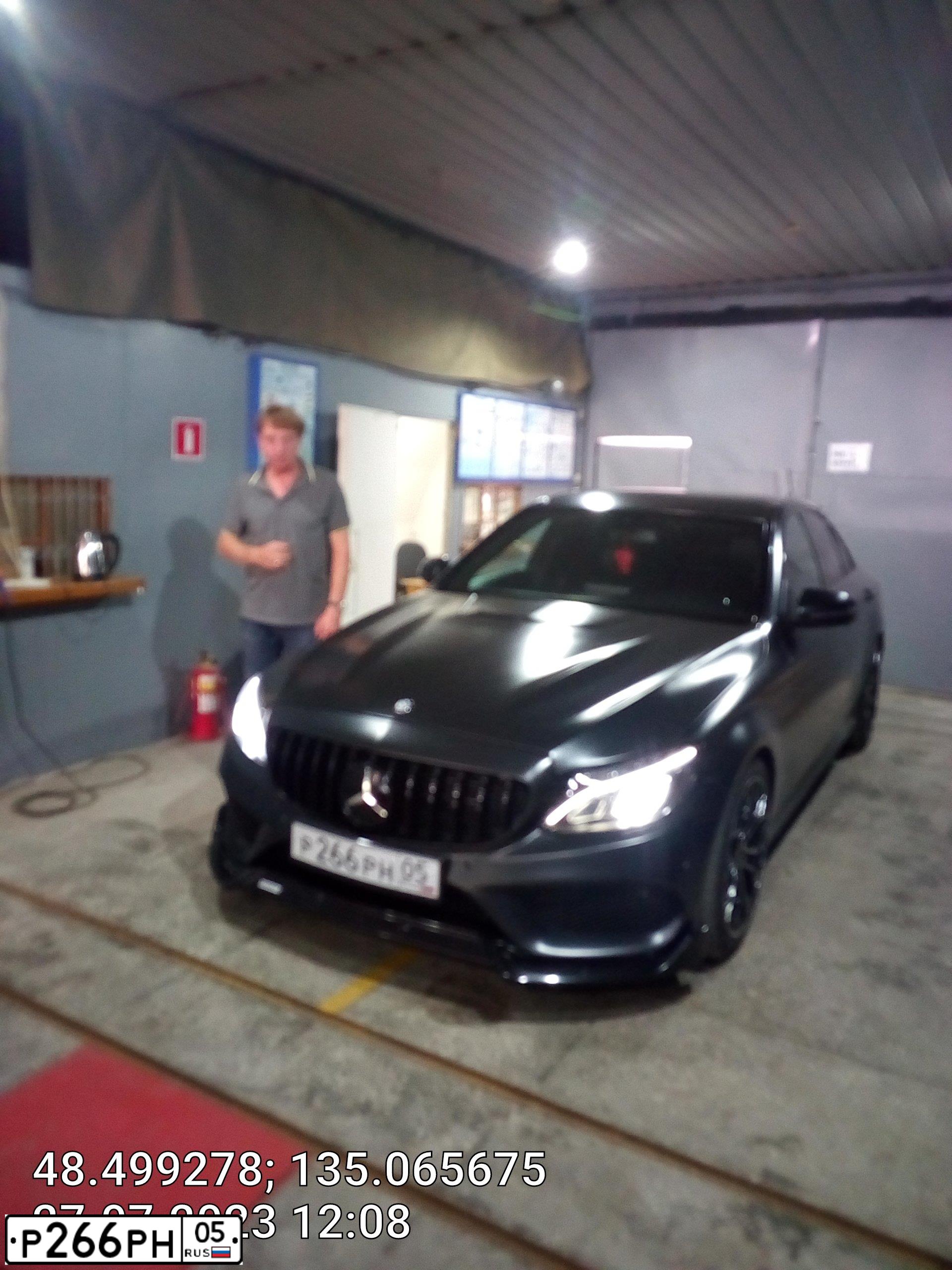 Фото автомобиля MERCEDES C-KLASSE, 2014 — госномер Т300НТ05. Цвет: ЧЕРНЫЙ
