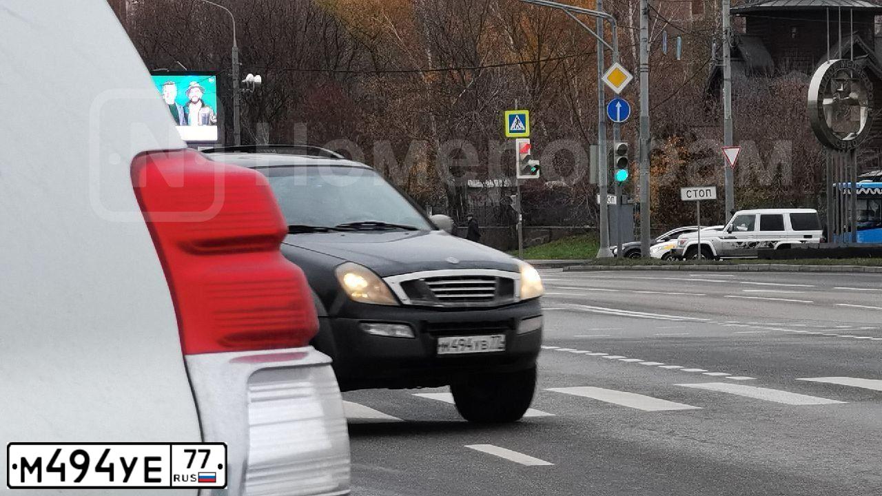 Фото автомобиля LADA 2106, 1998 — госномер М494УЕ77. Цвет: Белый