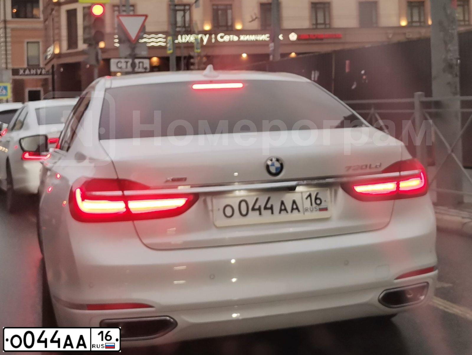 Фото автомобиля BMW SERIE 7, 2015 — госномер О044АА16. Цвет: ЧЕРНЫЙ
