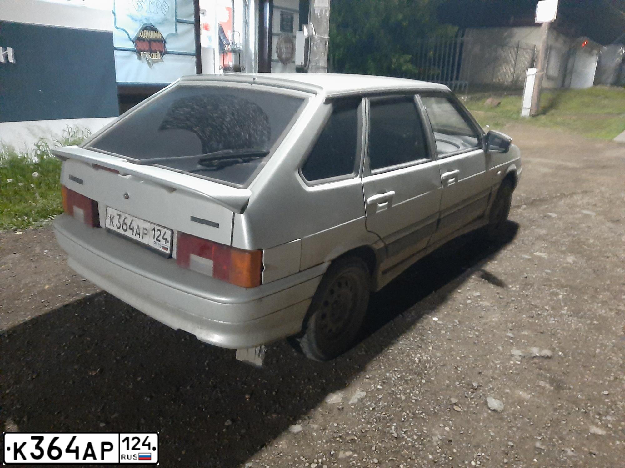 Фото автомобиля LADA 2114 SAMARA, 2005 — госномер К364АР124. Цвет: Серый
