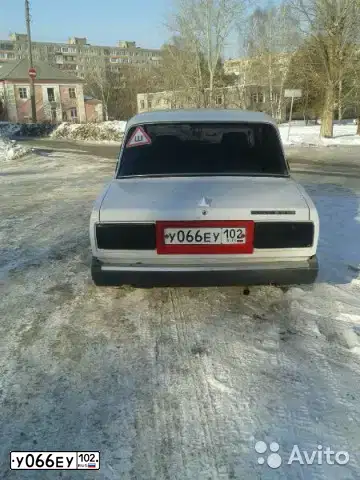 Фото автомобиля LADA 2107, 2006 — госномер М943АК02. Цвет: ЯРКО-БЕЛЫЙ